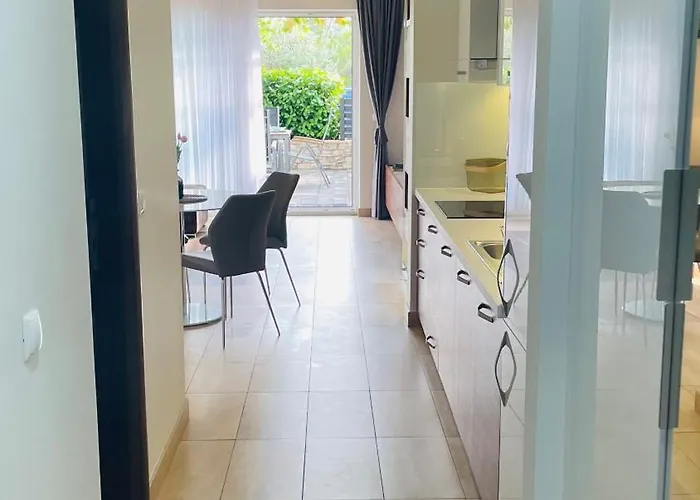 Apartment Gabrijel 2 Makarska